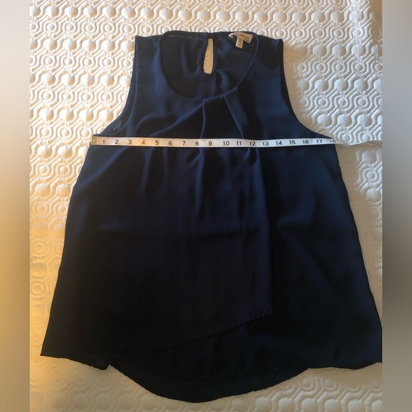 Navy blue Faith and Joy sleeveless blouse size medium - Picture 3 of 5